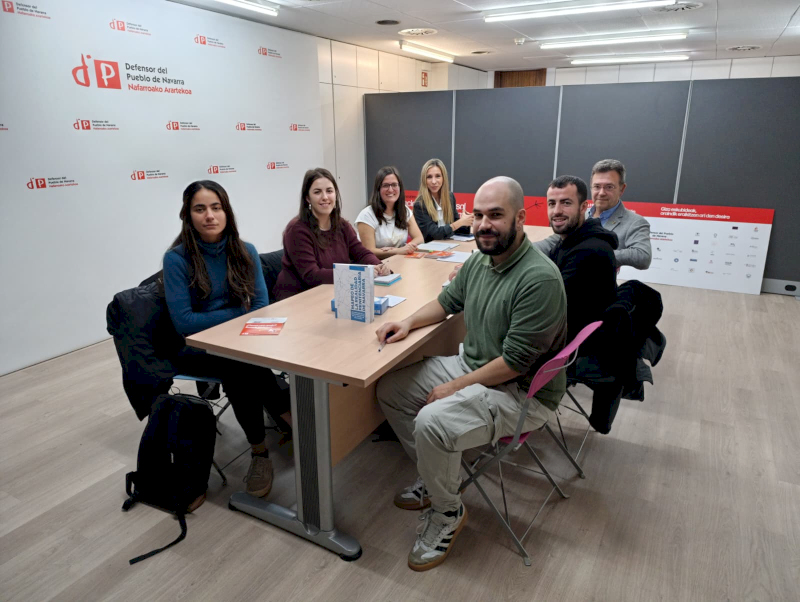 Salhaketa presenta el mapeo de la situación de la cárcel de Pamplona